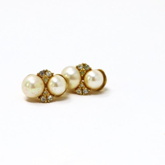 VTG CHRISTIAN DIOR Earrings Gold Plated Faux Pearl Swarovski Crystals Clip Ons. - Picture 1 of 9